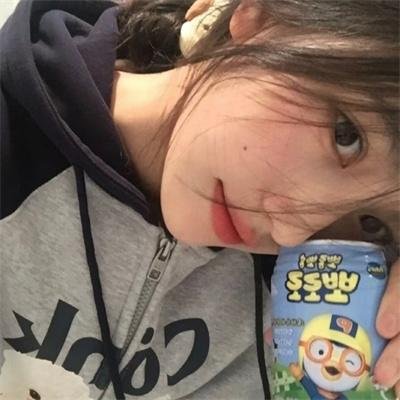 乳房与月亮